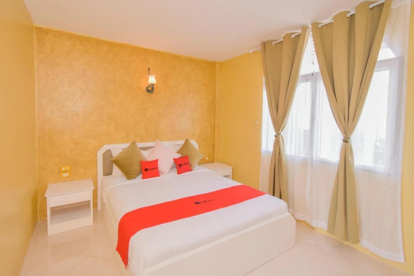 Venice Hotel Хуа Хин Екстериор снимка